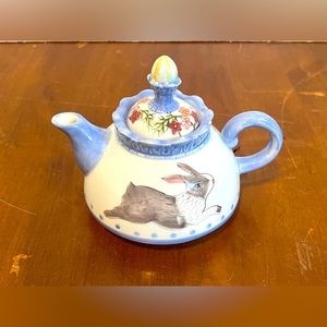 Meadow Bunny By Zriketeapot & Lid W Cup Danna Cullen Design